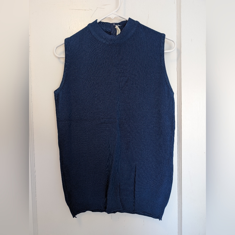 Vintage ribbed knit sleeveless mock neck